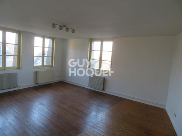 CHATEAU GONTIER SUR MAYENNE : appartement F5 en location
