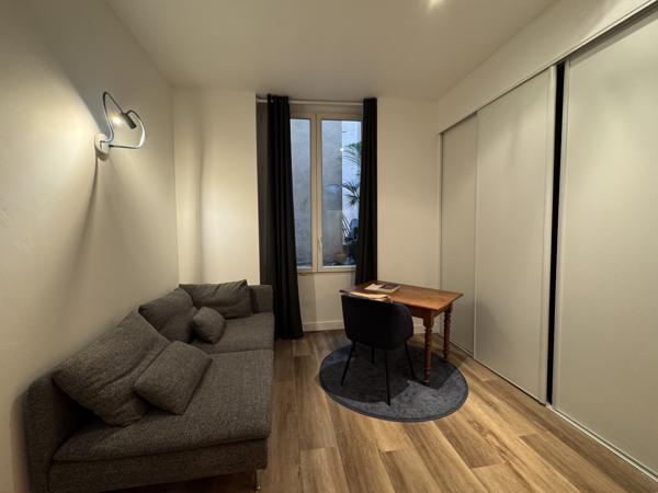 Marseille (13007) VENTE APPARTEMENT TYPE 3 LOFT MAGNIFIQUE QUAI RIVE NEUVE BALCON VUE VIEUX PORT 13007 MARSEILLE