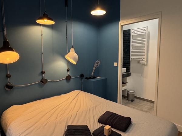 Marseille (13007) VENTE APPARTEMENT TYPE 3 LOFT MAGNIFIQUE QUAI RIVE NEUVE BALCON VUE VIEUX PORT 13007 MARSEILLE