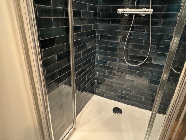 Marseille (13007) VENTE APPARTEMENT TYPE 3 LOFT MAGNIFIQUE QUAI RIVE NEUVE BALCON VUE VIEUX PORT 13007 MARSEILLE