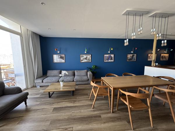 Marseille (13007) VENTE APPARTEMENT TYPE 3 LOFT MAGNIFIQUE QUAI RIVE NEUVE BALCON VUE VIEUX PORT 13007 MARSEILLE