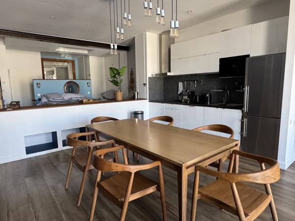 Marseille (13007) VENTE APPARTEMENT TYPE 3 LOFT MAGNIFIQUE QUAI RIVE NEUVE BALCON VUE VIEUX PORT 13007 MARSEILLE