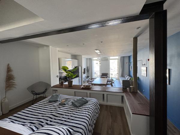 Marseille (13007) VENTE APPARTEMENT TYPE 3 LOFT MAGNIFIQUE QUAI RIVE NEUVE BALCON VUE VIEUX PORT 13007 MARSEILLE