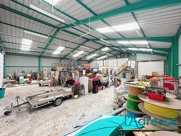 Entrepôt / local industriel 500 m²