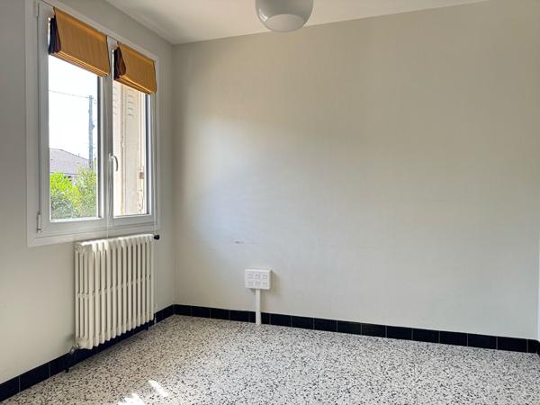 MAISON INDIVIDUELLE - 3 CHAMBRES - JARDIN - GARAGE - VERDUN