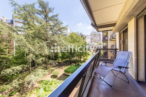 Appartement
         5 pièces
        - 148 m² Bien prestige 1 310 000 € *