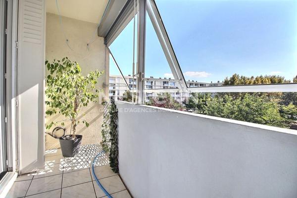 Marignane - À vendre : Appartement T3 de 63m2 lumineux avec une cave privative