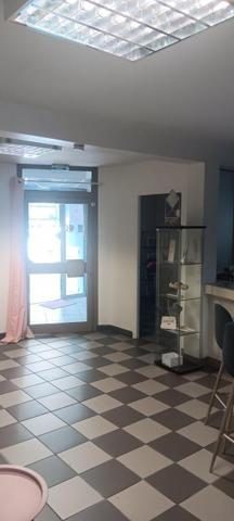 Local commercial sur axe très passant