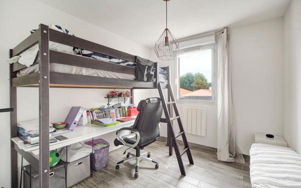 Appartement à vendre    4 pièces • 79 m2 Castelginest