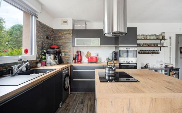 Appartement à vendre    4 pièces • 79 m2 Castelginest