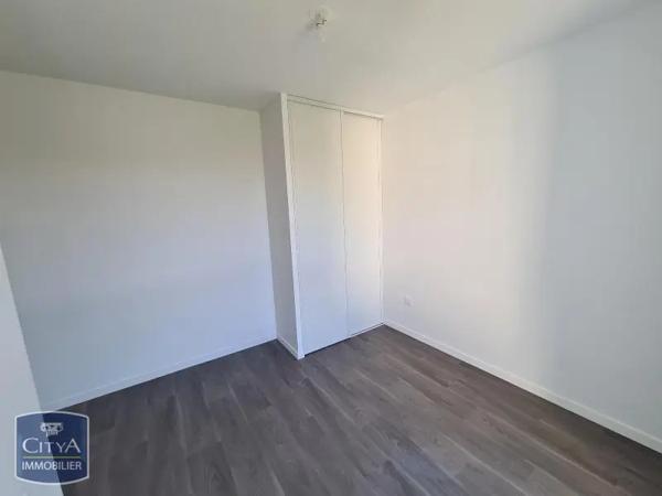 Appartement à louer 3 pièces 59.37m² Guyancourt (78280)
