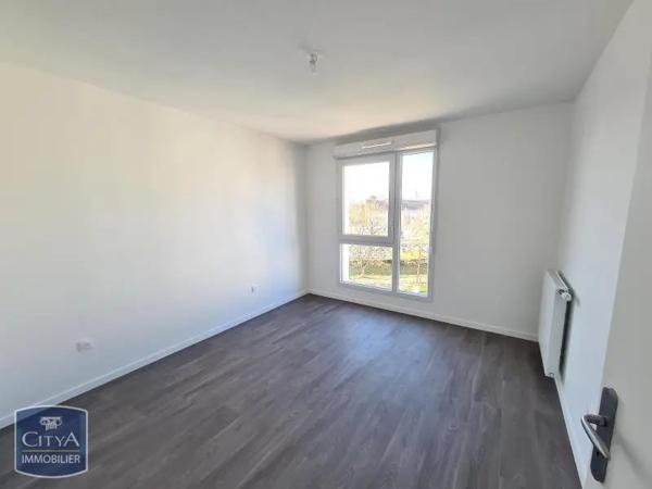 Appartement à louer 3 pièces 59.37m² Guyancourt (78280)