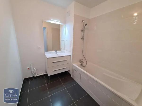 Appartement à louer 3 pièces 59.37m² Guyancourt (78280)