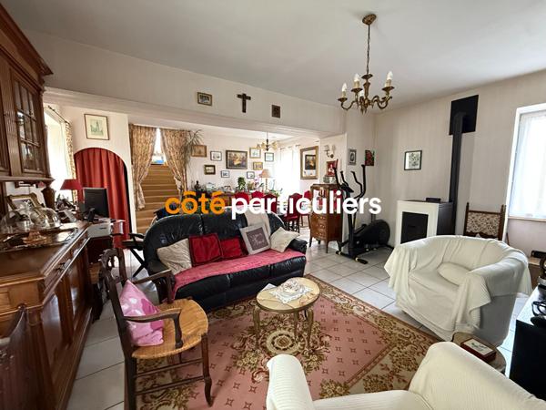 Vente Maison110,7 m² - 5 Pièces - CHARENTON DU CHER (18210)