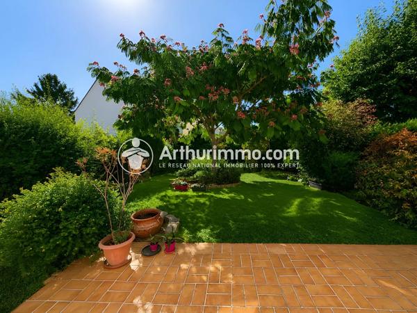 Vente                                                      Maison
                        
                     5 pièces                      91 m2                     à Saint-Pierre-du-Perray