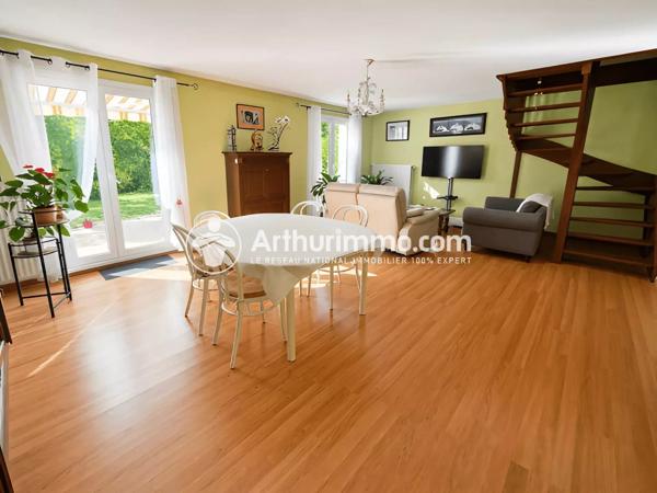 Vente                                                      Maison
                        
                     5 pièces                      91 m2                     à Saint-Pierre-du-Perray