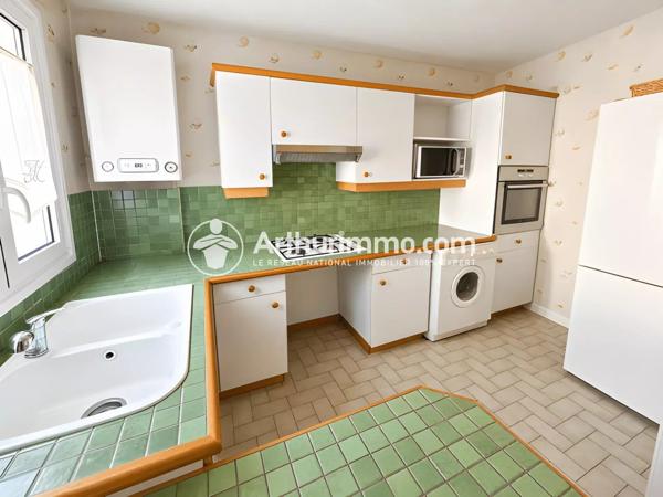 Vente                                                      Maison
                        
                     5 pièces                      91 m2                     à Saint-Pierre-du-Perray