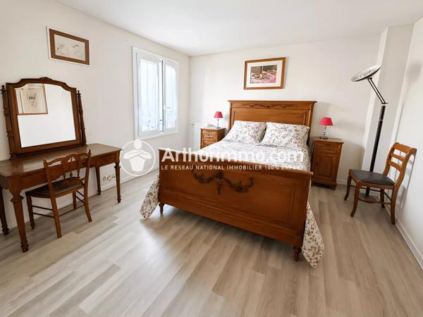 Vente                                                      Maison
                        
                     5 pièces                      91 m2                     à Saint-Pierre-du-Perray