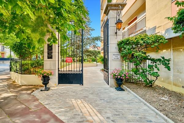 APPARTEMENT JOINVILLE LE PONT 61.91M²