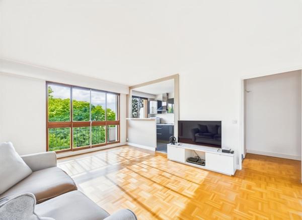 APPARTEMENT JOINVILLE LE PONT 61.91M²