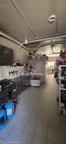 Commerce à vendre 1 pièce de 230 m²