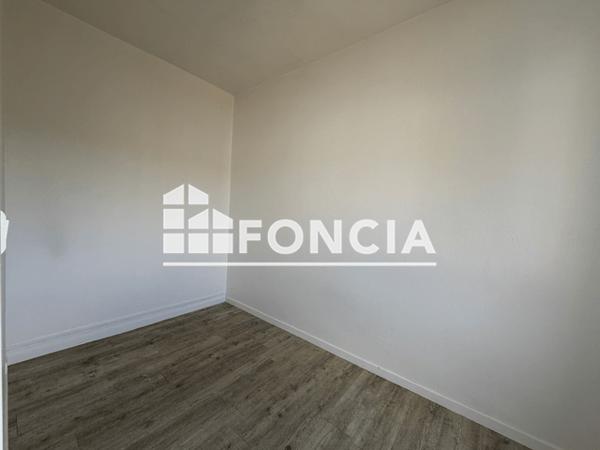 Location Maison 2 pièces 35 m² - 21 RUE DE L'OUEST Cholet 49300