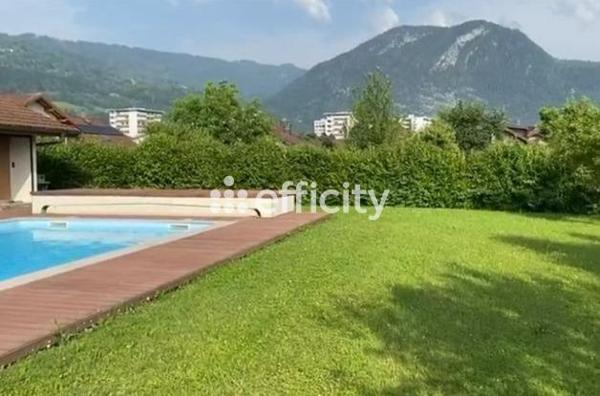 Maison 8 pièces - 229 m² Bien prestige