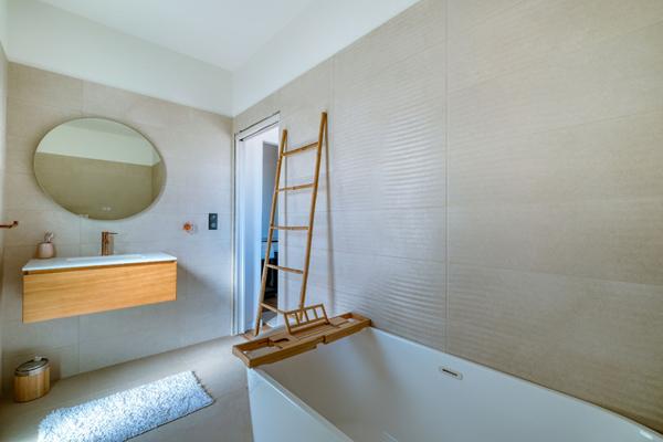 Vente Luxueuse Maison Contemporaine d'Architecte 10 pièces Vue Mer Penta Di Casinca