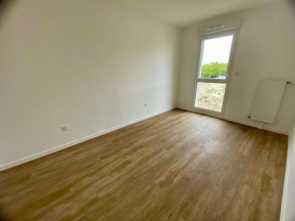 Maison Saint Jean De La Ruelle 2 pièce(s) 39 m2