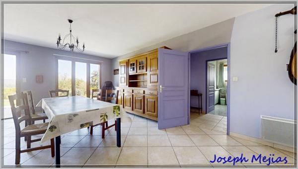 Saint-Apollinaire-de-Rias (07240) A 10 minutes de Vernoux-en-Vivarais, maison plain pied, 2 chambres, terrain 2000 m²