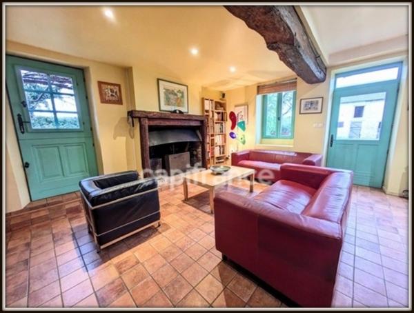 Longère à vendre 207 m² – Terrain 1 200 m² – Amilly (45) passion Cheval, 5 chambres, espace jaccuzi, tranquillité, campagne.