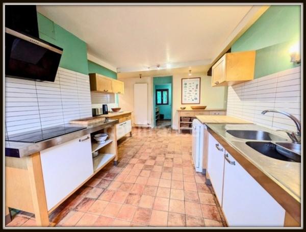 Longère à vendre 207 m² – Terrain 1 200 m² – Amilly (45) passion Cheval, 5 chambres, espace jaccuzi, tranquillité, campagne.