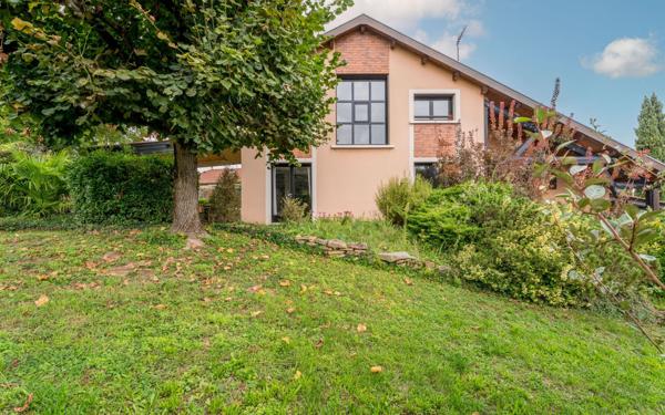 Maison à vendre    5 pièces • 212,52 m2 Lyon 9