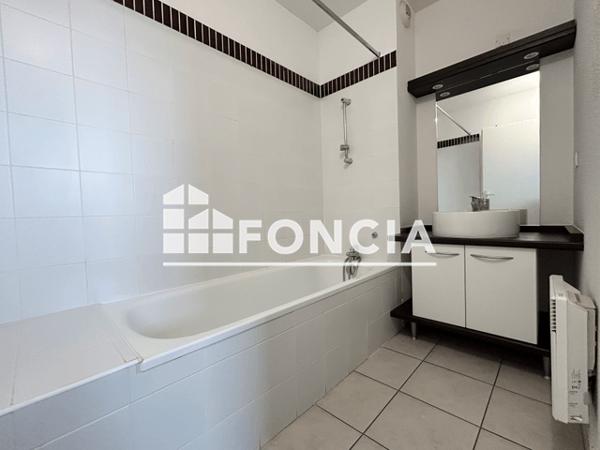 Location Appartement 2 pièces 36.5 m² - 2 ET 4 CHEMIN DU VIEUX CANAL Carcassonne 11000