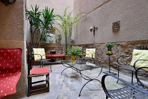 Hôtel Particulier du XVIIIème avec patio et terrasse