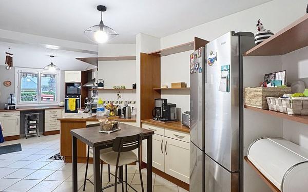 Maison à vendre    6 pièces • 170 m2 Montbazon