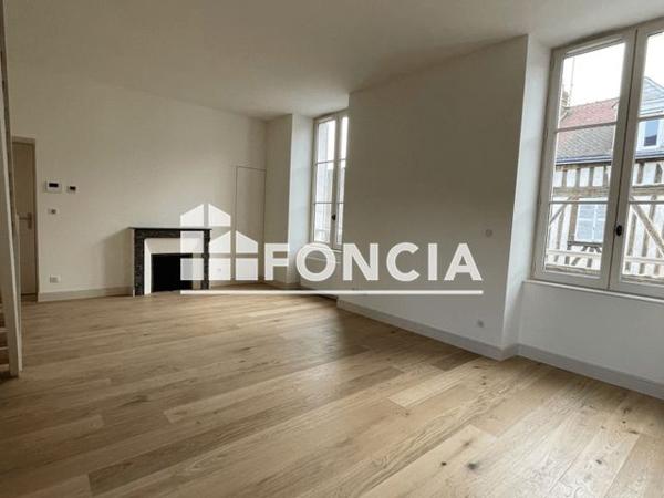 Location Appartement 4 pièces 74.57 m² - 29 RUE STANISLAS JULIEN Orleans 45000