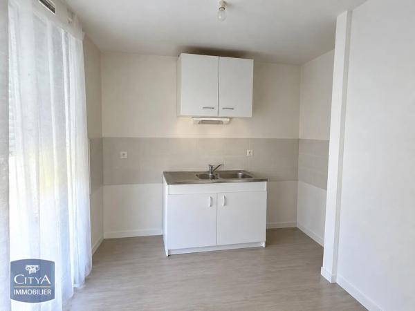 Appartement à louer 1 pièce 26.3m² Allonnes (72700)