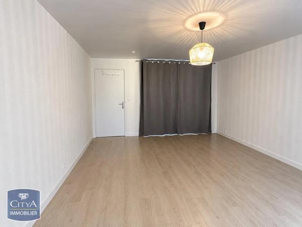 Appartement à louer 1 pièce 26.3m² Allonnes (72700)