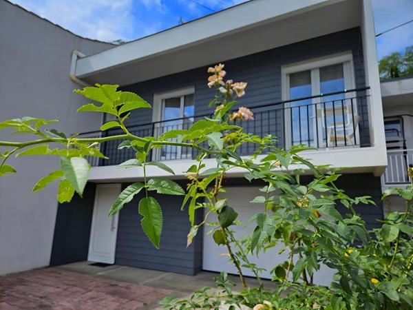 LE PASSAGE maison entièrement rénovée 130 m² - 3 chambres -Terrasse, jardin - double garage - DPE A