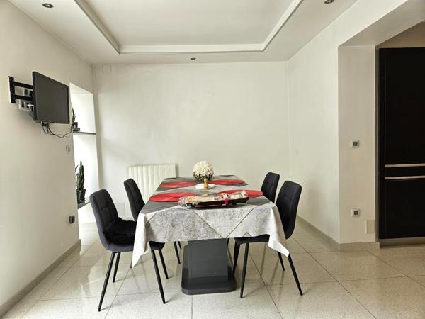 LE PASSAGE maison entièrement rénovée 130 m² - 3 chambres -Terrasse, jardin - double garage - DPE A