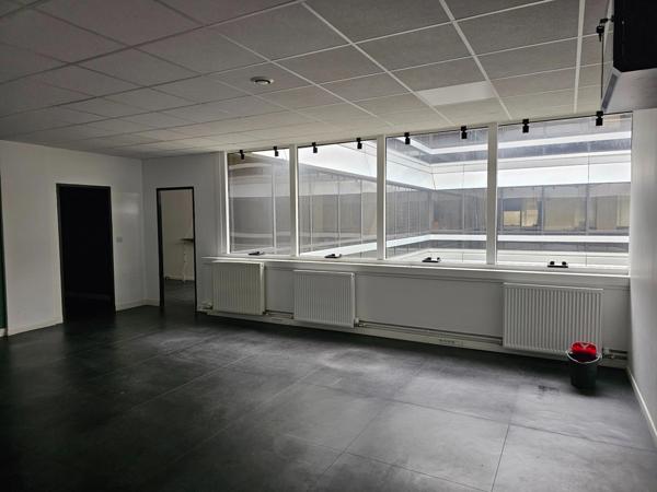 bureau de 70 m2 à vendre à vendre CERGY (95)