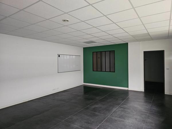 bureau de 70 m2 à vendre à vendre CERGY (95)