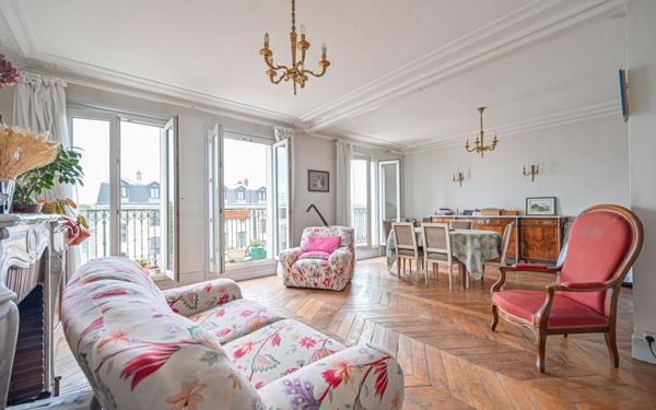 Appartement à vendre    4 pièces • 93 m2 Paris 10