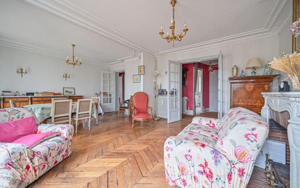Appartement à vendre    4 pièces • 93 m2 Paris 10
