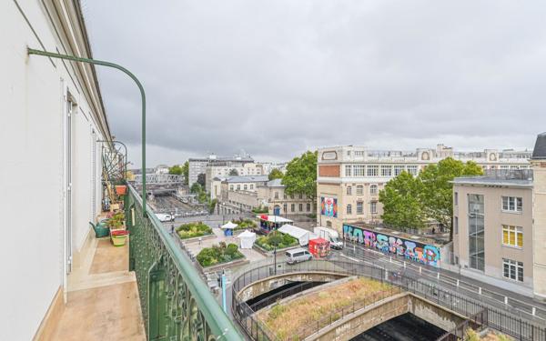 Appartement à vendre    4 pièces • 93 m2 Paris 10