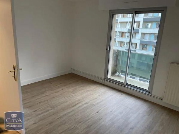 Appartement à louer 5 pièces 127.39m²
