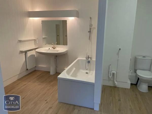 Appartement à louer 5 pièces 127.39m²