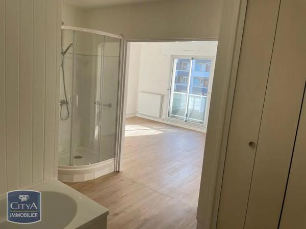 Appartement à louer 5 pièces 127.39m²