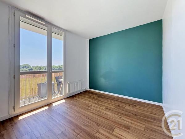 Appartement F4 à vendre  4 pièces - 81,14 m 2   DEVILLE LES ROUEN  - 76
